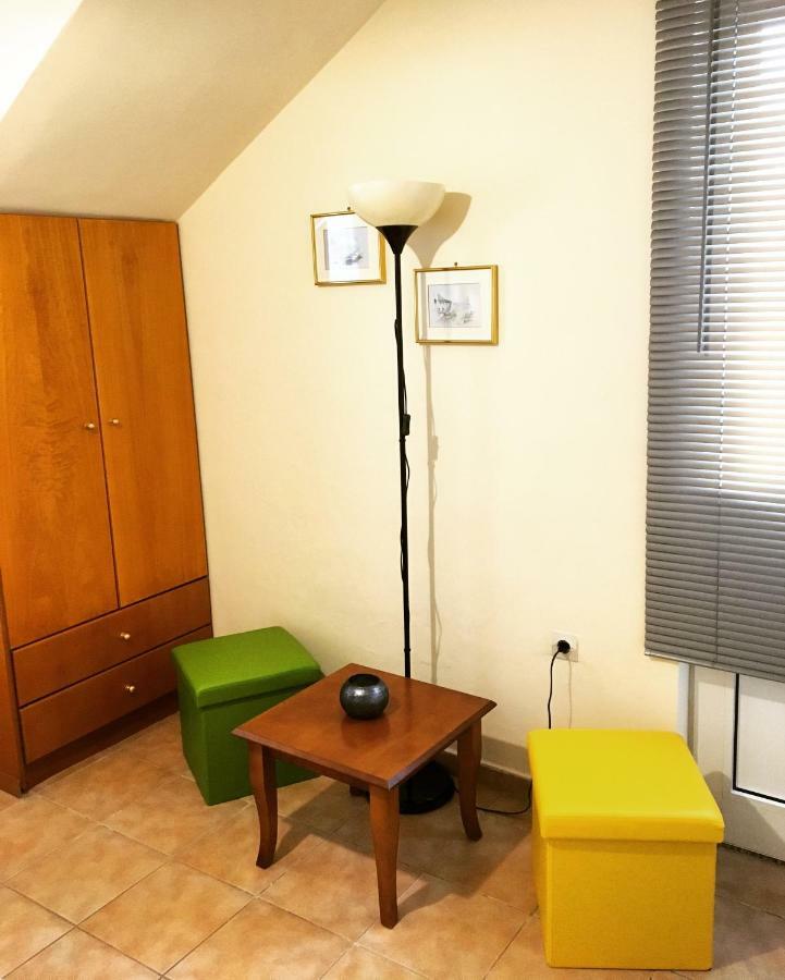Evripides Vintage Airport Appartement Spáta Buitenkant foto